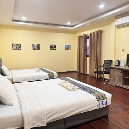 Yula Hotel Thatluang Vientiane Exterior photo